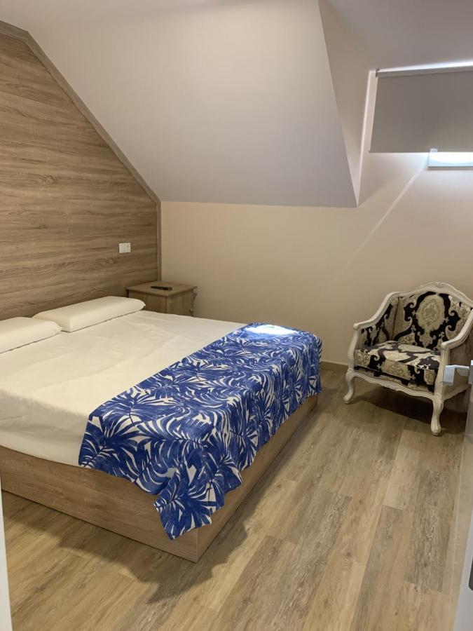 Hotel Apartamentos Seven Rooms Punta Umbría Esterno foto